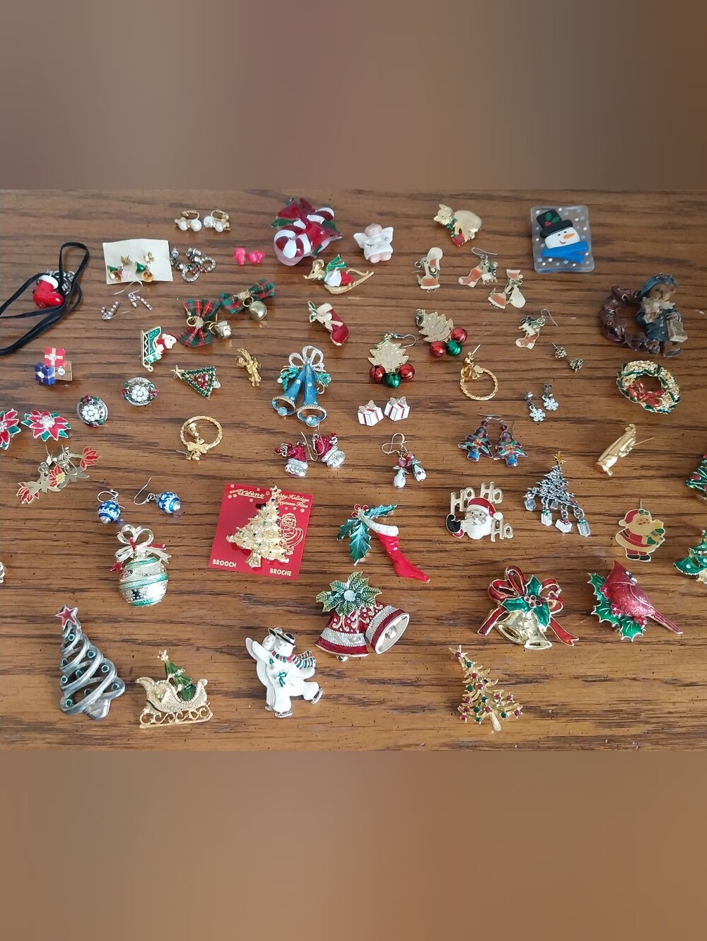 Vintage Christmas Women's Brooch Jeeelry Lot - Picture 4 of 13